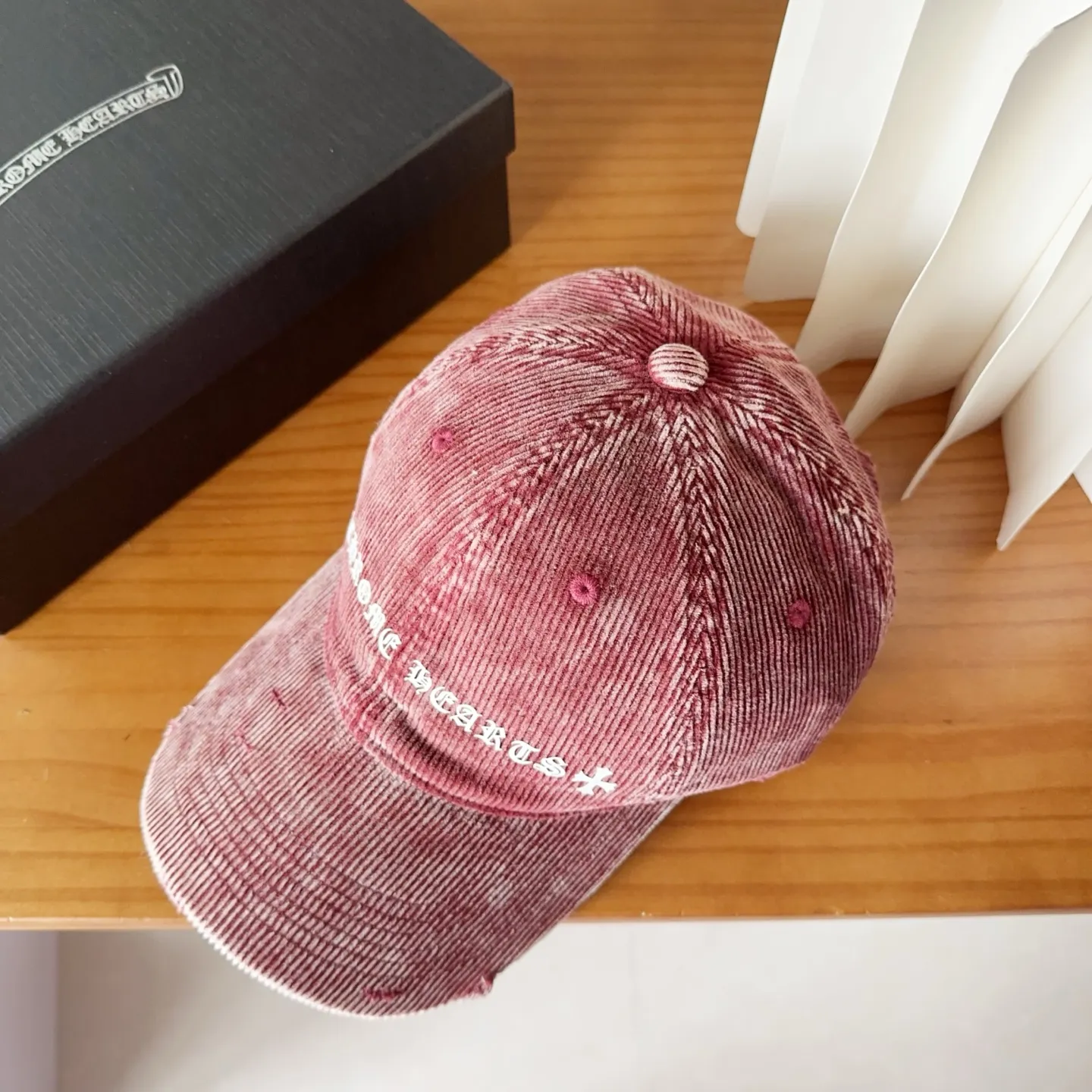 💰56 Chrome Hearts 💓Early autumn Korean style fashion retro distressed hole hat wear design versatile baseball cap peaked cap
